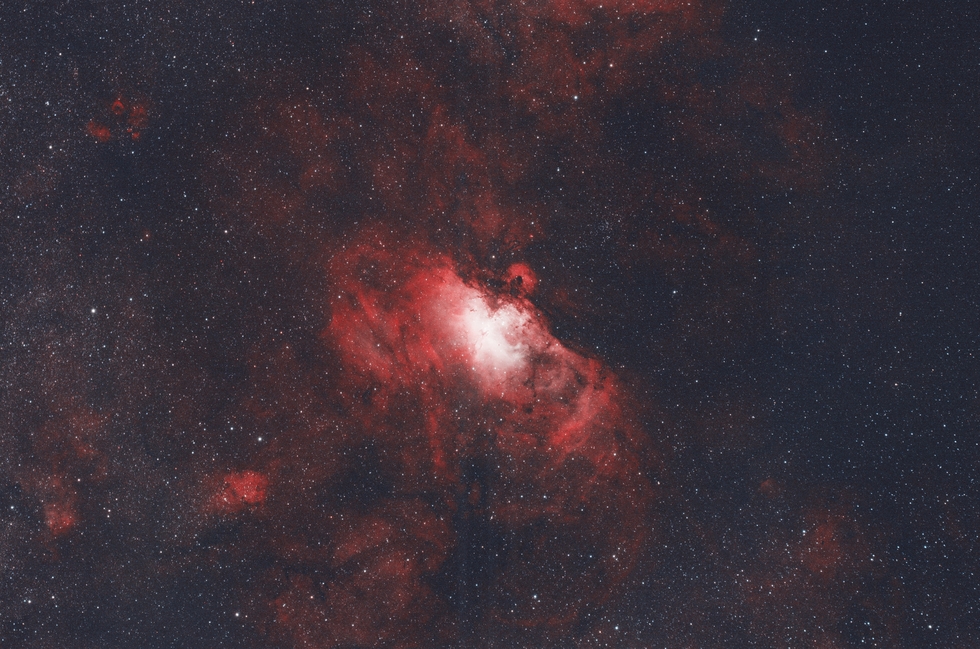 M16 NEBULOSA DEL AGUILA | Telescope Live